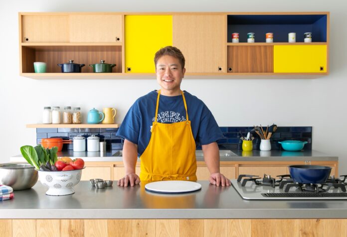 料理家 栗原心平が「誰もが当たり前に料理ができる文化」の創造へ 〜子供向けオンライン料理塾「ごちそうさまクッキングスクール」を開設！〜のメイン画像