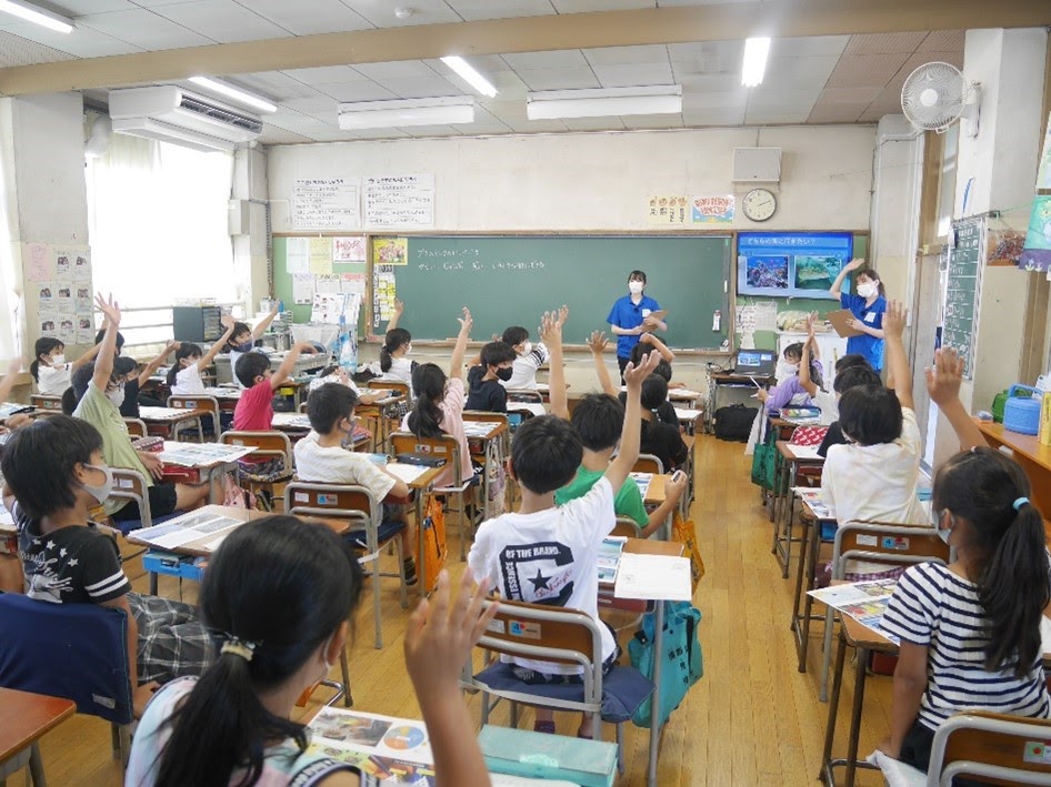 しずおか海ごみゼロPR大使の「ちびまる子ちゃん」が、母校の入江小学校の海洋ごみ問題への授業に参加しました！のサブ画像3