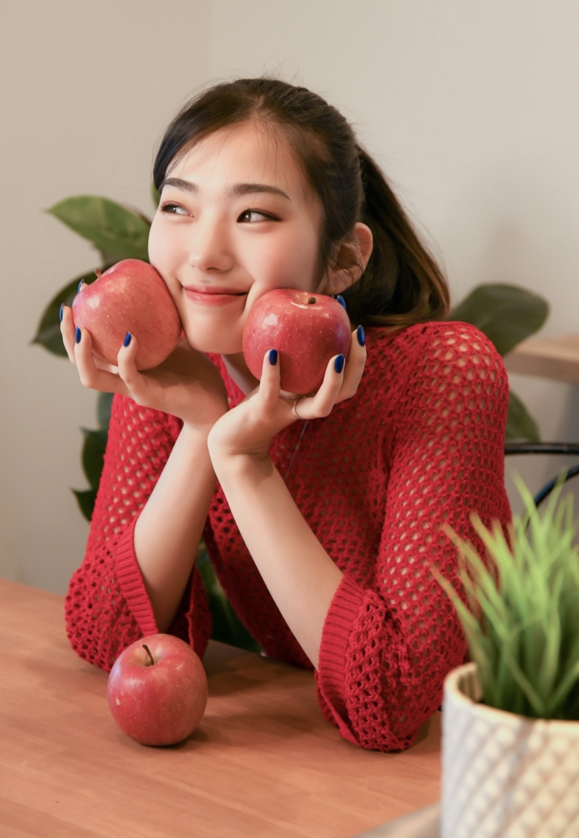 【LOVST TOKYO】廃棄りんご生まれのアップルレザーを採用。優しい未来を背負う「アップルリュック」をMakuakeにて販売のサブ画像6