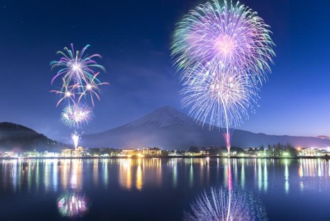 「海ごみゼロ」オリジナル花火を打ち上げ西日本最大規模の花火大会がコロナ禍でカタチを変えて実施全国の花火師が「海」をテーマにした花火で競演のメイン画像