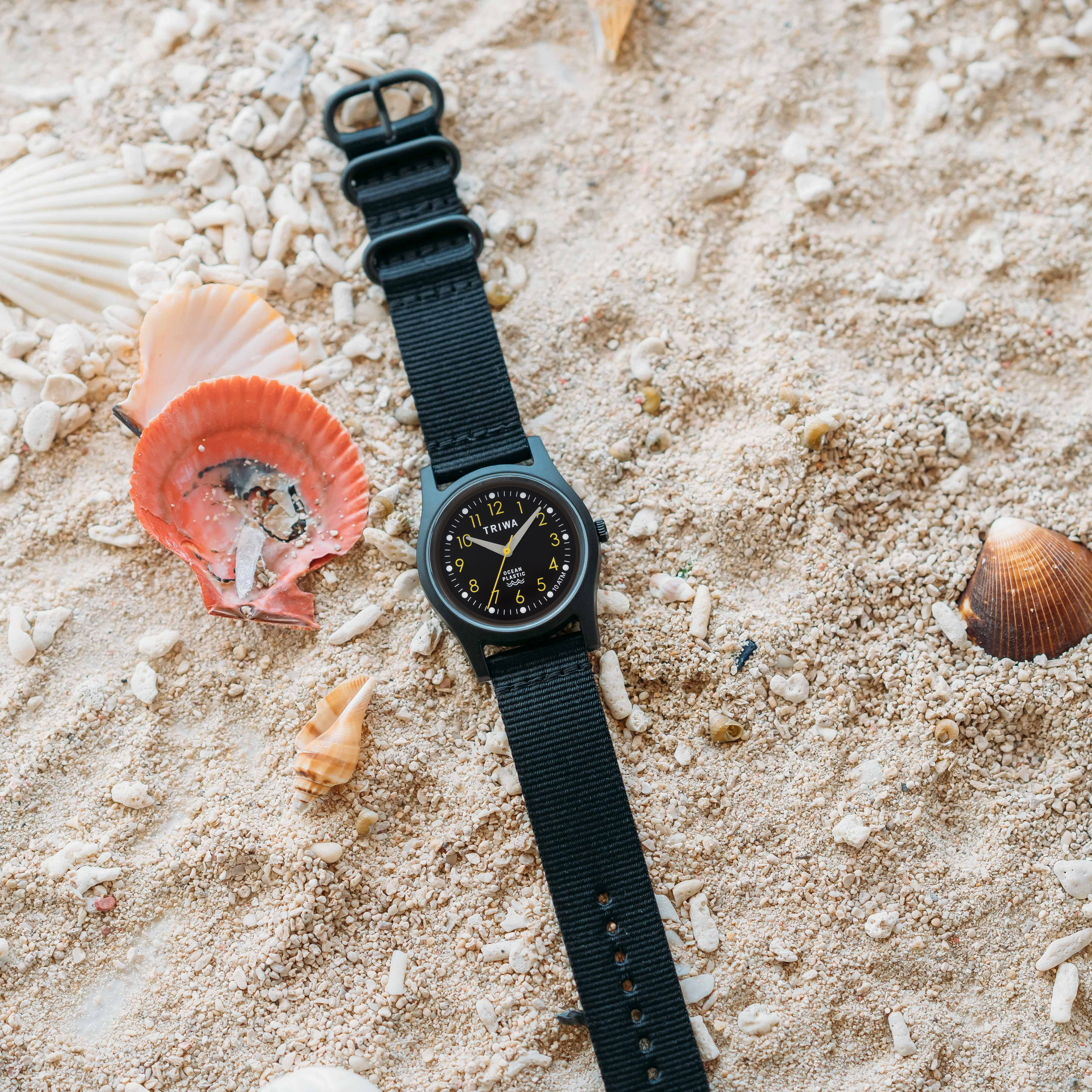 9月22日の国際ビーチクリーンアップデーを記念して、北欧スウェーデンの腕時計ブランドTRIWAが海のプラスチックゴミからリサイクルした腕時計”TIME FOR OCEANS”の日本別注品を発売します。のサブ画像5