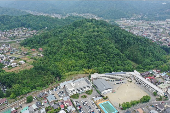 富士山の森の間伐材で作った切符。富士急行線「谷村町＜谷村城下町＞駅」木製入場券10/23（土）発売のサブ画像2