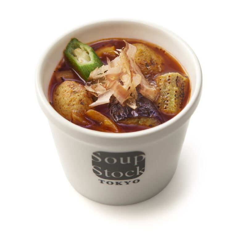 未利用魚をスープに仕立てたら―—。Soup Stock Tokyo、新商品「長崎県五島産すり身団子のスープカレー」を2021年10月10日（日）より販売。のメイン画像