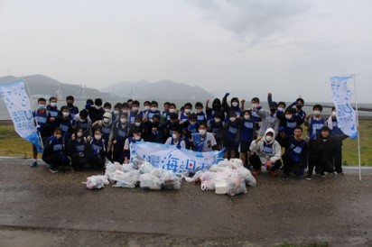 『スポGOMI甲子園・静岡県大会』を開催　激闘を制したのは「U-18ゴミ拾い日本代表」チーム　当日は参加者全48人で、40.73Kgのごみを集めました！のメイン画像