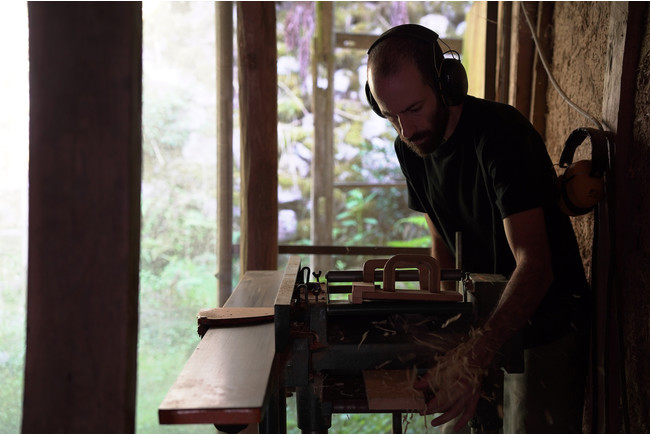 95%を山林が占める西粟倉村でイスラエル出身の鍛冶職人が鉄と木の家具を制作する「工房Kodama」。展示受注会開催を決定のサブ画像3