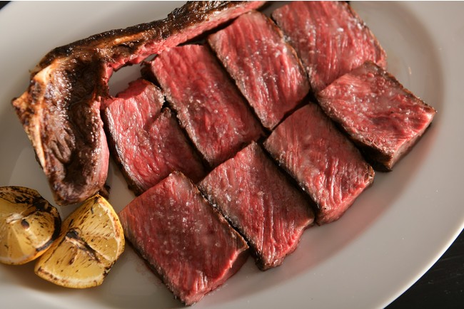 銀座ブルーリリーがステーキ＆チャイニーズレストランとして11月20日より再始動のサブ画像2_黒毛和牛（経産牛）骨付サーロイン
