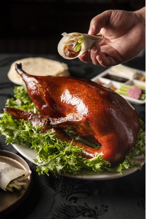 銀座ブルーリリーがステーキ＆チャイニーズレストランとして11月20日より再始動のサブ画像3_北京ダック