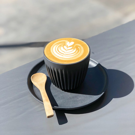 コーヒーの実から生まれる不要物『コーヒーハスク』を使ったサステイナブルなカップ「HuskeeCup(ハスキーカップ)」がこの秋、日本上陸！のサブ画像5_カップと同じ素材でできた別売りのソーサー