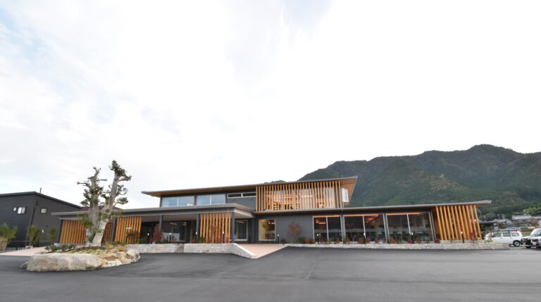 CLTを用いたサスティナブルな社屋が兵庫県丹波市に完成のメイン画像