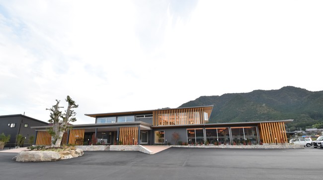 CLTを用いたサスティナブルな社屋が兵庫県丹波市に完成のサブ画像1_新社屋外観