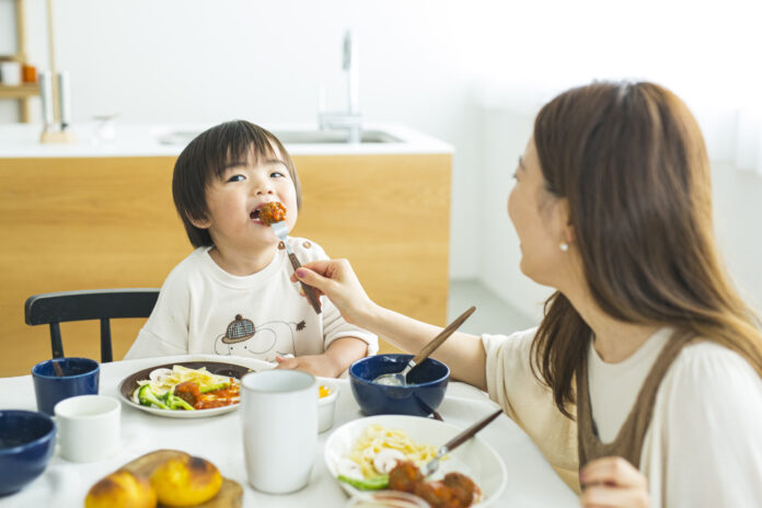 『ワンオペ・リモートワーク』の夕食に、ママパパの強い味方！冷凍幼児食「homeal(ホーミール)」新鮮な食材を使った秋冬の新メニュー登場のメイン画像