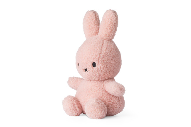 リサイクルペットボトルから作られたミッフィー『Recycle Teddy Collection』の新作が日本先行発売！サステナブルなものづくりをする「BON TON TOYS」の大人気商品に新色が登場のサブ画像7_Miffy Recycle Teddy・33cm・Pink・