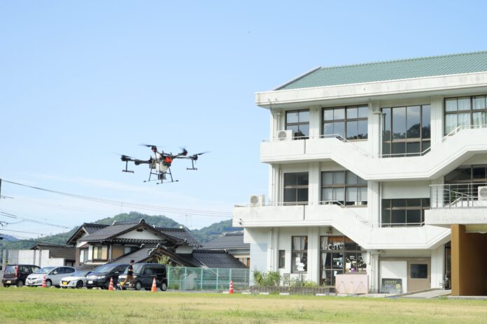 鳥取県初！ドローン配送の実証実験を実施。災害支援・買い物難民などの地域課題を解決。のメイン画像