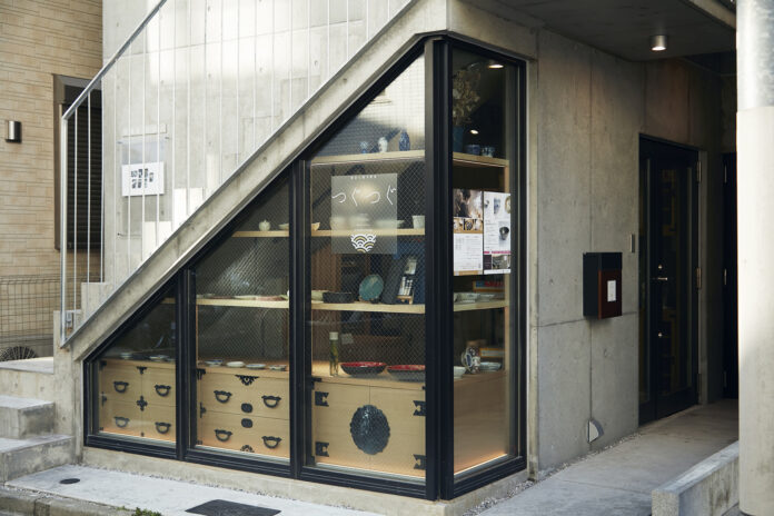 「東京金継ぎ教室 つぐつぐ」大改装！本物の金継ぎ器を目で見て楽しめ「購入できる」店舗へ。のメイン画像