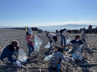 山梨県民が下流域の静岡でビーチクリーン　静岡県富士市で「しずおか海岸清掃ツアー」を開催しました！のサブ画像1