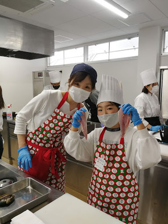 12名の親子が「あわび」と「アジ」をさばいて料理！【日本さばける塾 in とくしま】を開催のサブ画像5