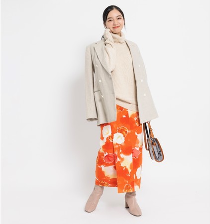 「新しい和服のスタンダード」を目指す着物アップサイクルブランド”keniamarilia”、着物一反を贅沢に使用した新作スカート「シュッケニ」を11月12日に新発売。のサブ画像2_シュッケニ(モデル身長155㎝)