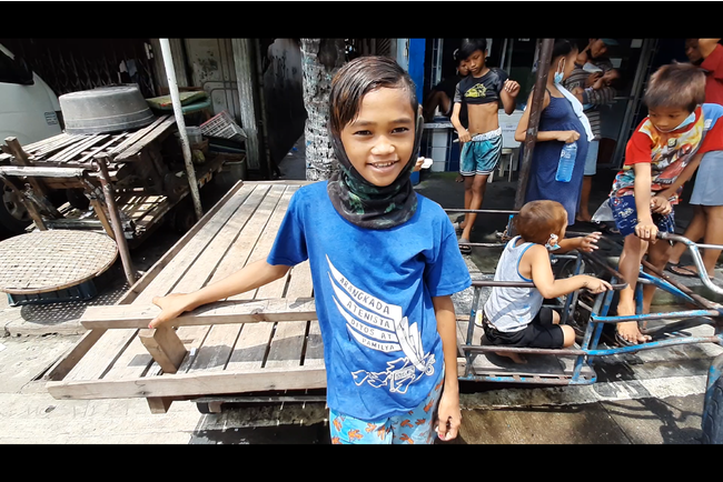 日本とフィリピンの子どもたちが交流する「トゥライ・プロジェクト」を実施しました！のサブ画像3_▲フィリピンの路上の子どもたちが撮影した動画