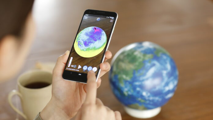 AR地球儀「ほぼ日のアースボール」が、発売から約１年で累計販売数10万個を突破！のメイン画像