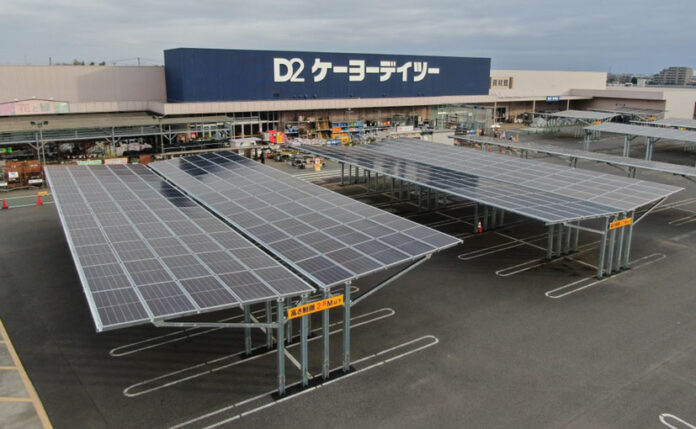 小売り店舗駐車場を“太陽光発電所”に　初期費用０円カーポートで電力供給開始のメイン画像