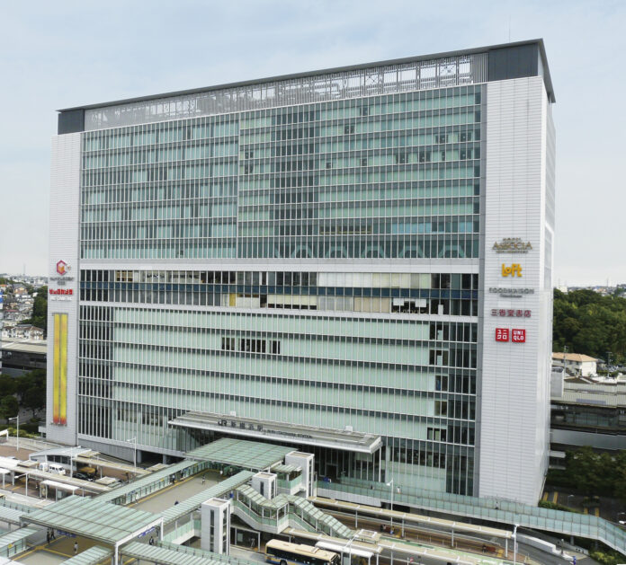 交通の要所　JR新横浜駅直結キュービックプラザ新横浜に設置型ベビーケアルーム「mamaro™️」を設置のメイン画像