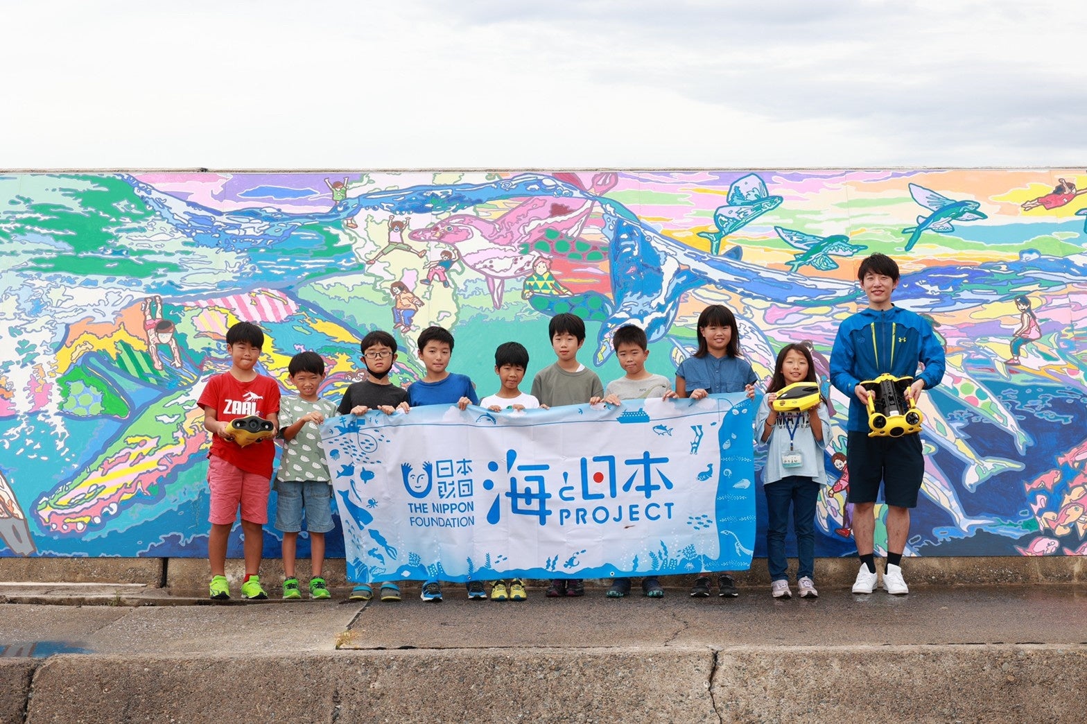 一般社団法人 日本水中ドローン協会、水中ドローン体験会×地域学習(SDGs)【水中ドローンで知る「私たちの海」】の開催を発表。2022年は全国10ヵ所でのサブ画像2_2021鳥取開催時集合写真