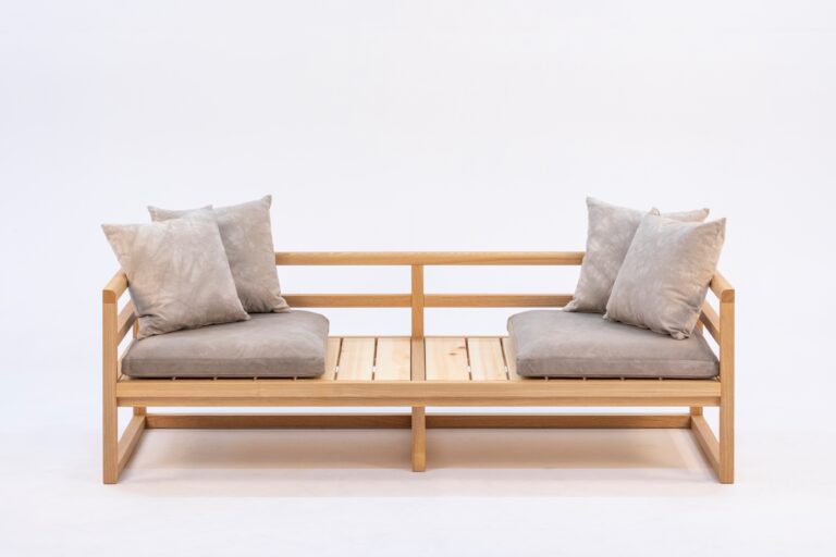 広島県産ヒノキ材を活用した家具をリリース。のメイン画像