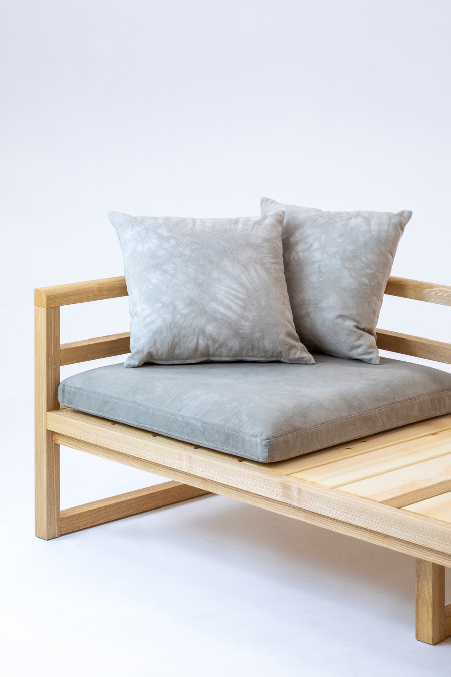広島県産ヒノキ材を活用した家具をリリース。のサブ画像3