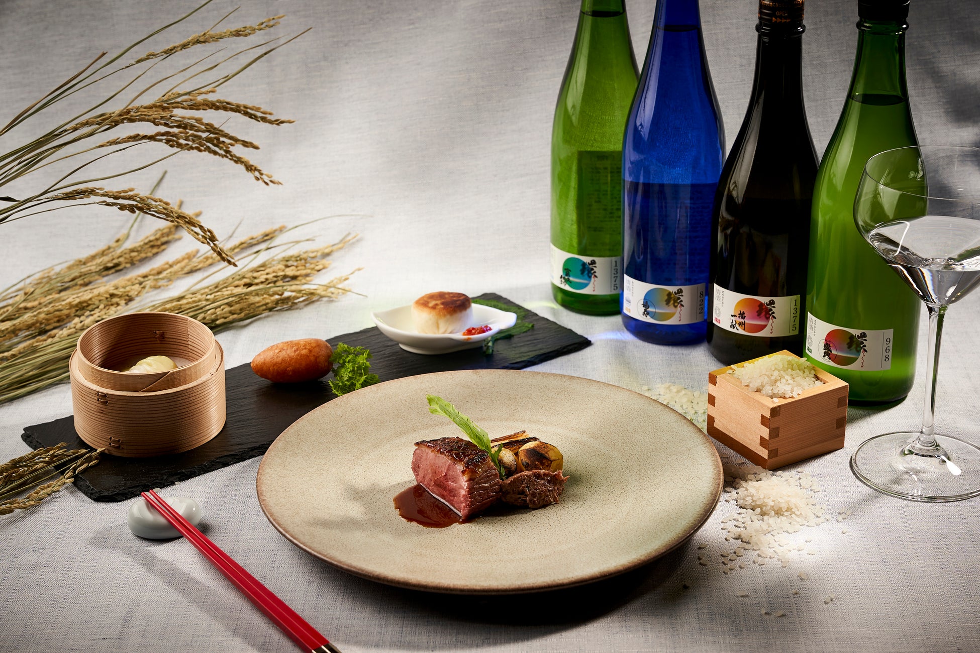 【ザ・リッツ・カールトン大阪】ＳＤＧｓの日本酒と料理を堪能するイベントを最高級スイートで初開催のサブ画像1_SDGsの酒「環」と地産地消の食材を使ったお料理