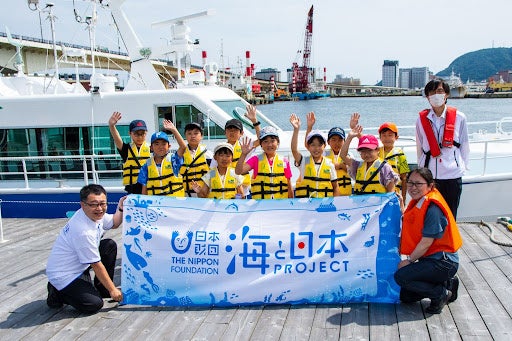 小学生16人が監督測量船「おおみずなぎ」に乗船！「みなと見学会〜海と日本プロジェクト〜」を開催しましたのサブ画像5