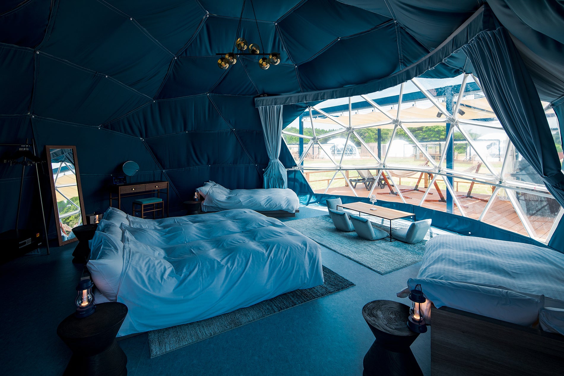 船場、「ISUMI Glamping Resort & Spa SOLAS」にてエシカルなグランピング施設をプロデュースのサブ画像10_星空を満喫できるドームテント