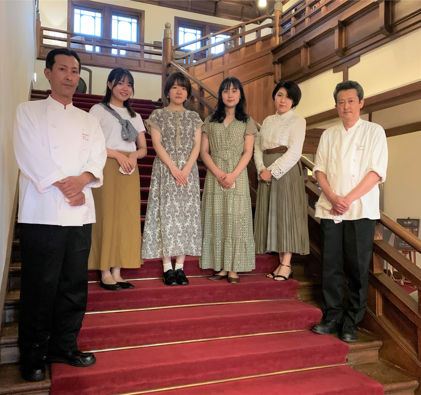 奈良女子大学「奈良の食プロジェクト」×奈良ホテル　奈良の食材にこだわりぬいたテイクアウト弁当「まほろば行楽弁当」共同開発についてのサブ画像2_奈良の食プロジェクトとシェフ