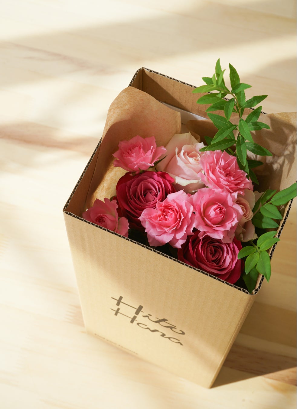 フラワーとグリーンの通販サイト「HitoHana（ひとはな）」が切り花の産地直送（産直）事業をスタート。第一弾は茨城県の「神生バラ園」から季節のバラをお届けのサブ画像6