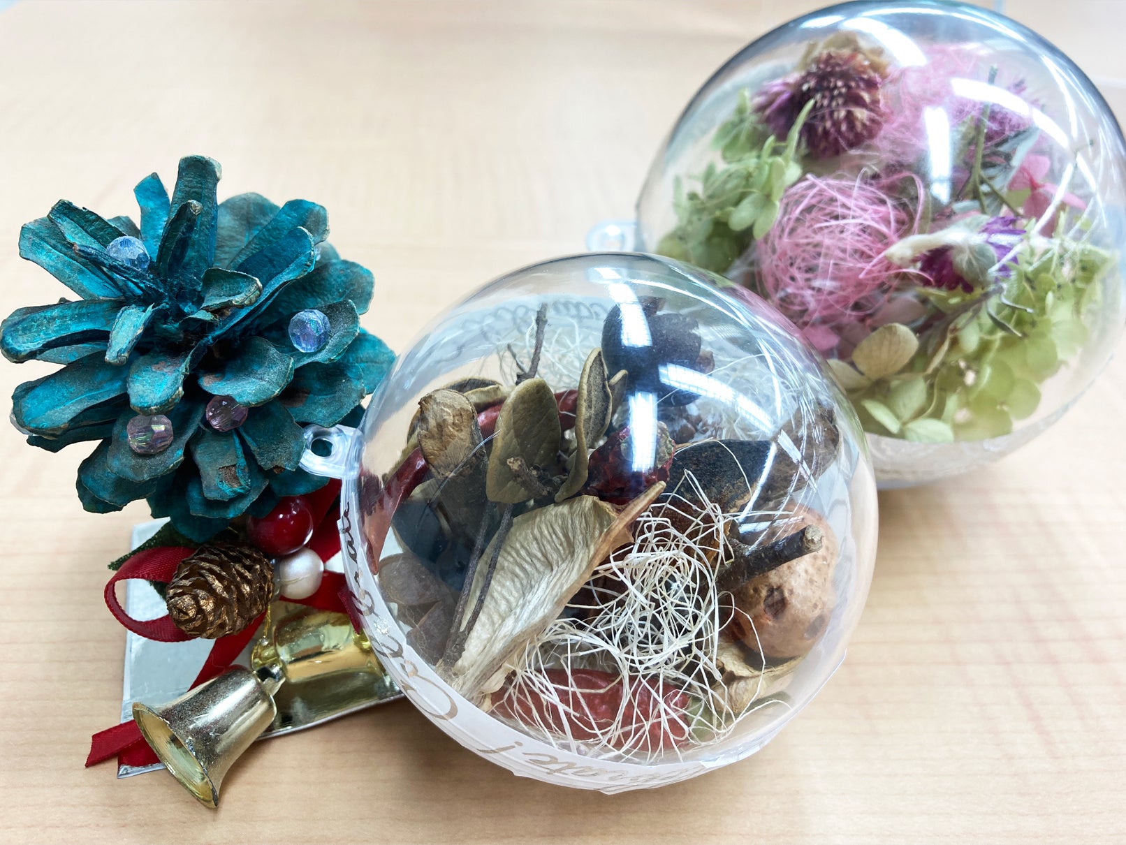 11月4日（金）～6日（日）IKEBUKURO LIVING LOOP × Sunshine City PLAYPARKにて、【SDGs】をテーマにした「環境教育プログラム」を実施（西武造園株式会社）のサブ画像1_植物の維持管理事業で発生した廃棄される花「ロスフラワー」などを再利用した『クリスマスオーナメント作り』はクリスマスの装飾にもおすすめ！