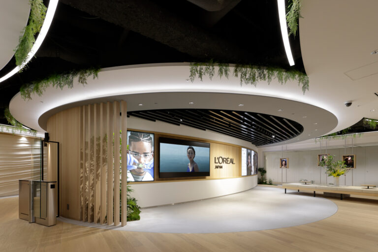日本ロレアル 新宿本社オフィスをリニューアル ハイブリッド勤務を前提とした「ビューティーバレー」をオープンのメイン画像