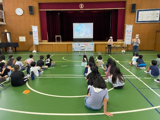 人気芸人テツandトモと一緒に海洋ごみ問題について学ぶ　ESD教材授業を開催しました！のサブ画像1