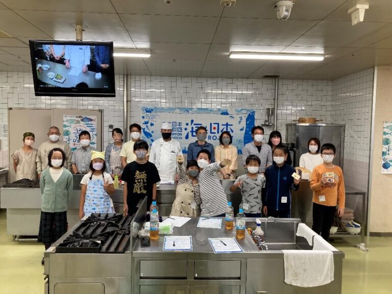 6組17名の親子が「アジ」と、「ゲタ（舌平目）」をさばいて料理！『日本さばける塾 in 岡山』を開催しました！のメイン画像