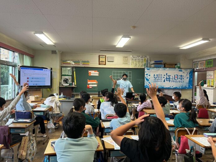 楽しく学んで行動しよう！プログラミングで海のSDGs!SDGs×プログラミングの出前授業を実施しました！のメイン画像