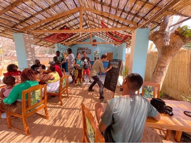 マラウイの世界遺産「マラウイ湖国立公園」内の村で、ローカル食堂「ZATHU（ザトゥ）」を10月15日グランドオープン！！マンスリーサポーター募集キャンペーンを開始。のサブ画像2