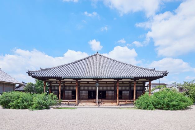 【奈良ホテル】宿泊して体験する“特別な奈良” を毎月お届けするプログラム　「奈良ホテルプラス」第6 弾　世界遺産、元興寺で座禅体験プランについてのメイン画像