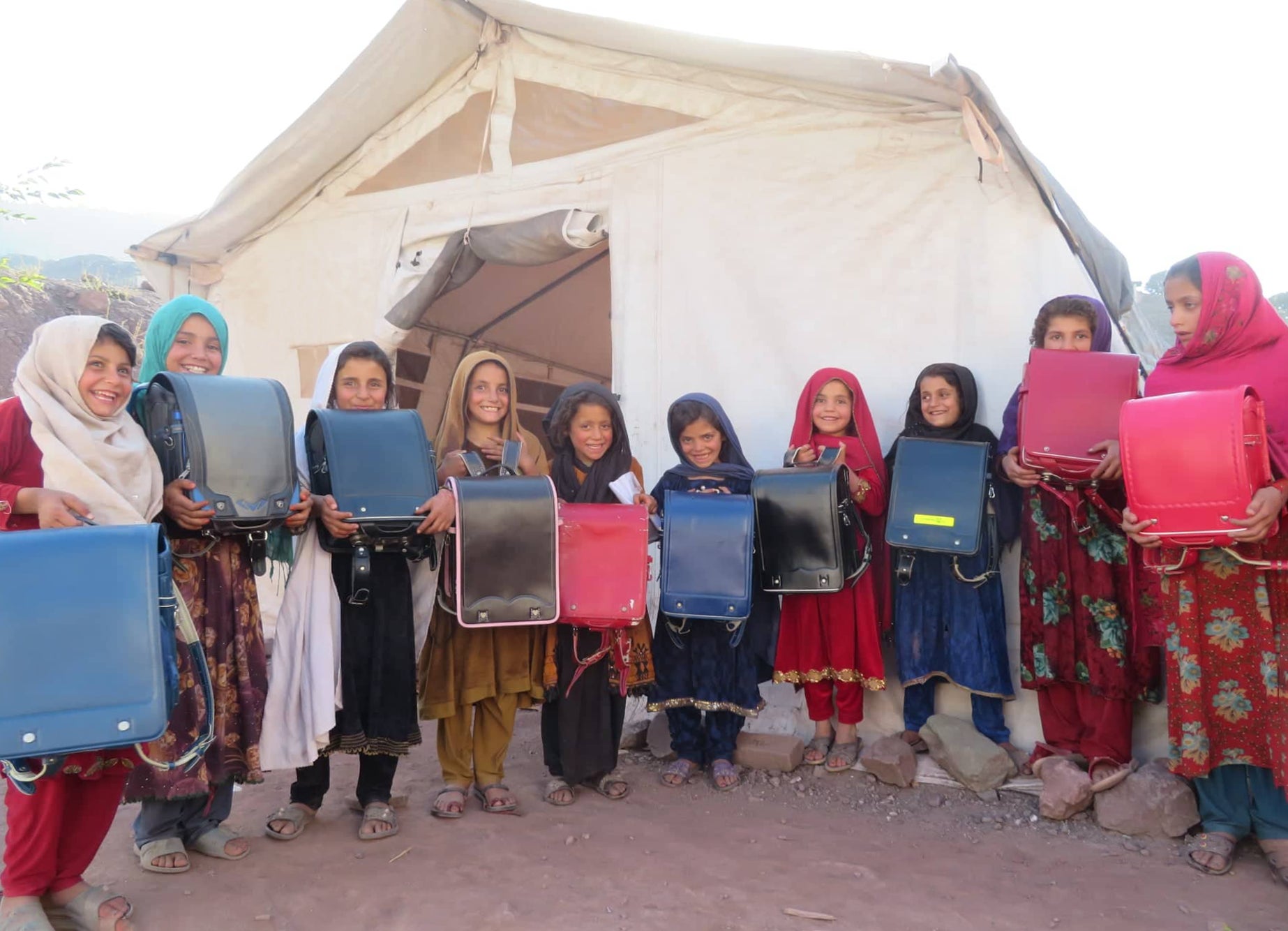 アフガニスタンの1万人の子どもたちがランドセルで笑顔に！のサブ画像1