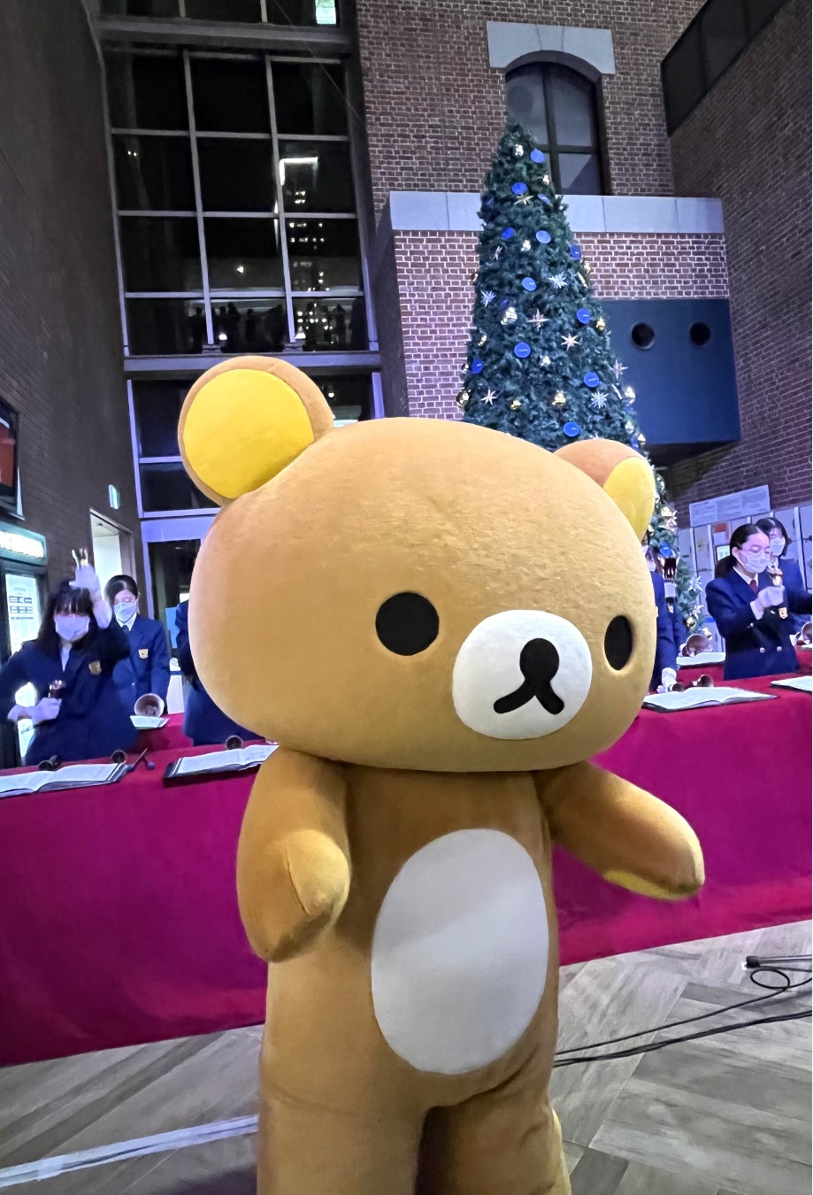 リラックマが11月3日に行われた「横浜ワールドポーターズ×YOKOHAMA未来デザイン部　クリスマスツリー点灯式」 に出席しました！のサブ画像4