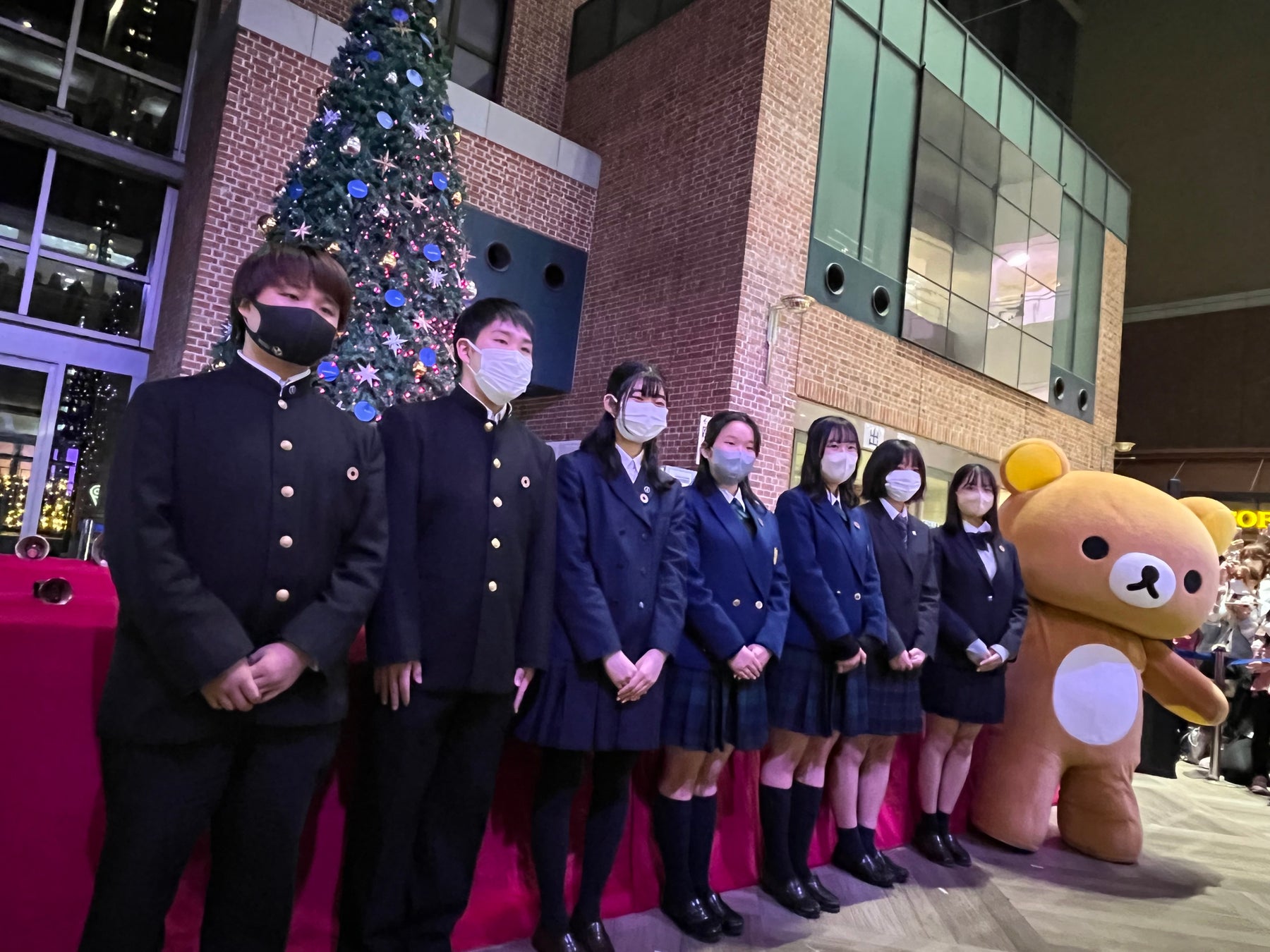 リラックマが11月3日に行われた「横浜ワールドポーターズ×YOKOHAMA未来デザイン部　クリスマスツリー点灯式」 に出席しました！のサブ画像6