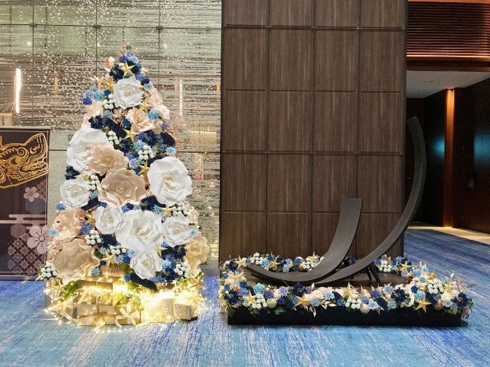 【名古屋プリンスホテル スカイタワー】サステナブルなクリスマスツリーや宿泊プラン、ディナーなどクリスマスシーズンを華やかに彩る企画を実施のサブ画像1_サステナブルを意識した高さ約3ｍのクリスマスツリー