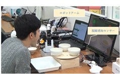 「Japan AT フォーラム2022 in 新居浜」をハイブリット形式で開催のサブ画像9_自助による咀嚼介護ロボットを用いた食事の様子