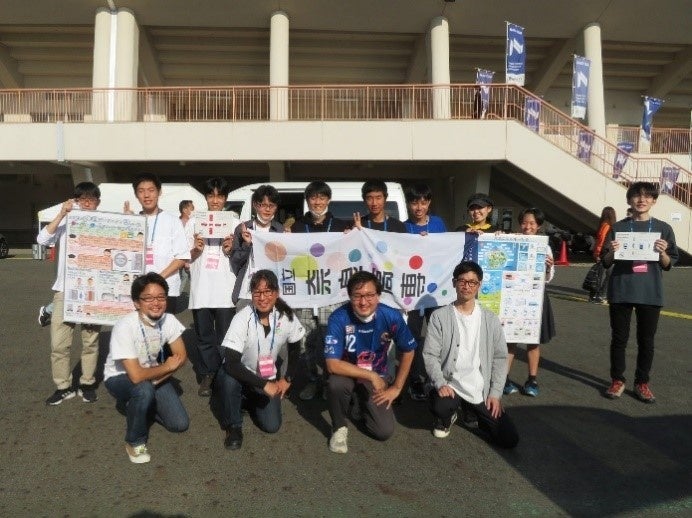 SDGｓ・次世代エネルギー（水素）啓発・奈良クラブイベントに奈良高専「GEARチーム」参加！のサブ画像4_イベントに参加した学生と教員