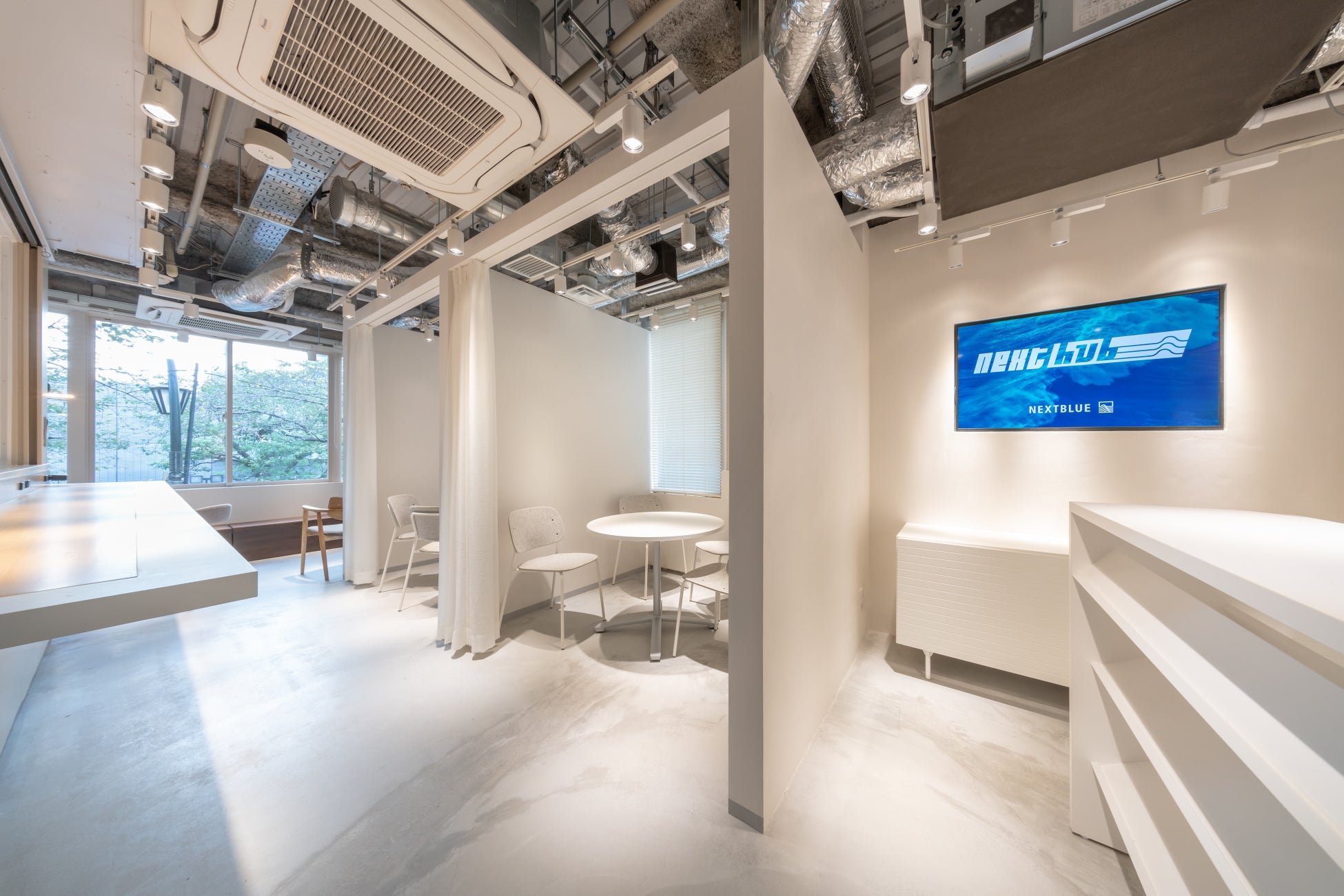 ファラ・タライエが代表を務めるNND／NewNormDesignは東京建物株式会社（＊）が所有するビルの一棟全面リニューアルを依頼され内装設計とデザイン監修を担当しましたのサブ画像2