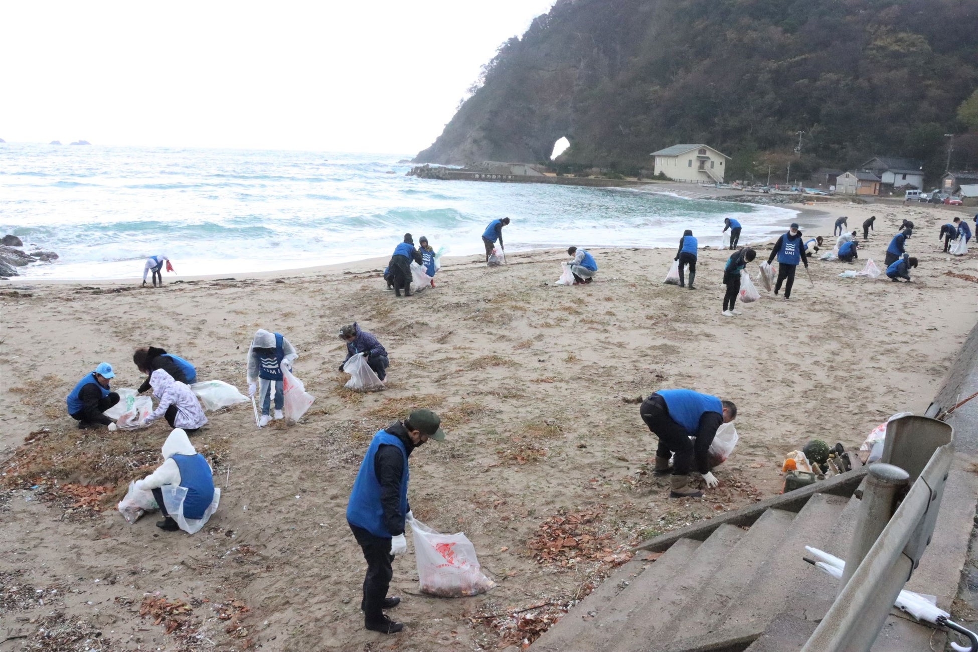 漁網再生ナイロンからできたスクールリュック【UMI】を北海道厚岸町の子供たちに寄贈のサブ画像13