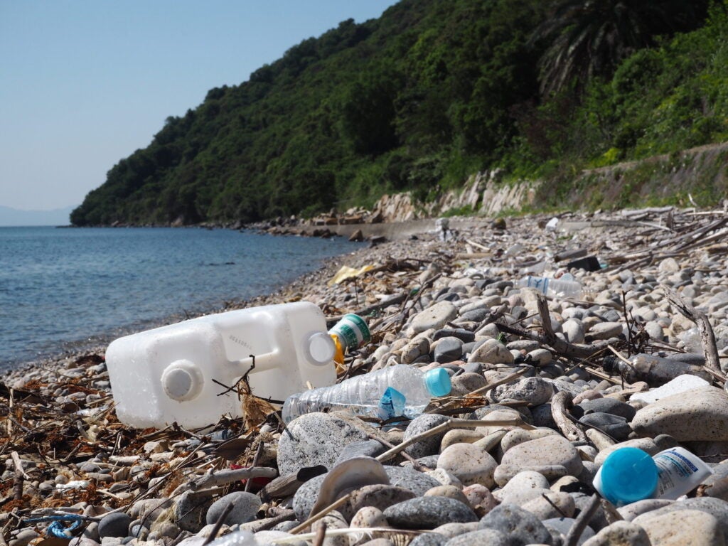 “日本発の海洋ごみ回収装置”によるHOT SPOT（海洋ごみが溜まる海岸）の回収量増加を目指し、寄付・協賛キャンペーンを開始しました。のサブ画像1