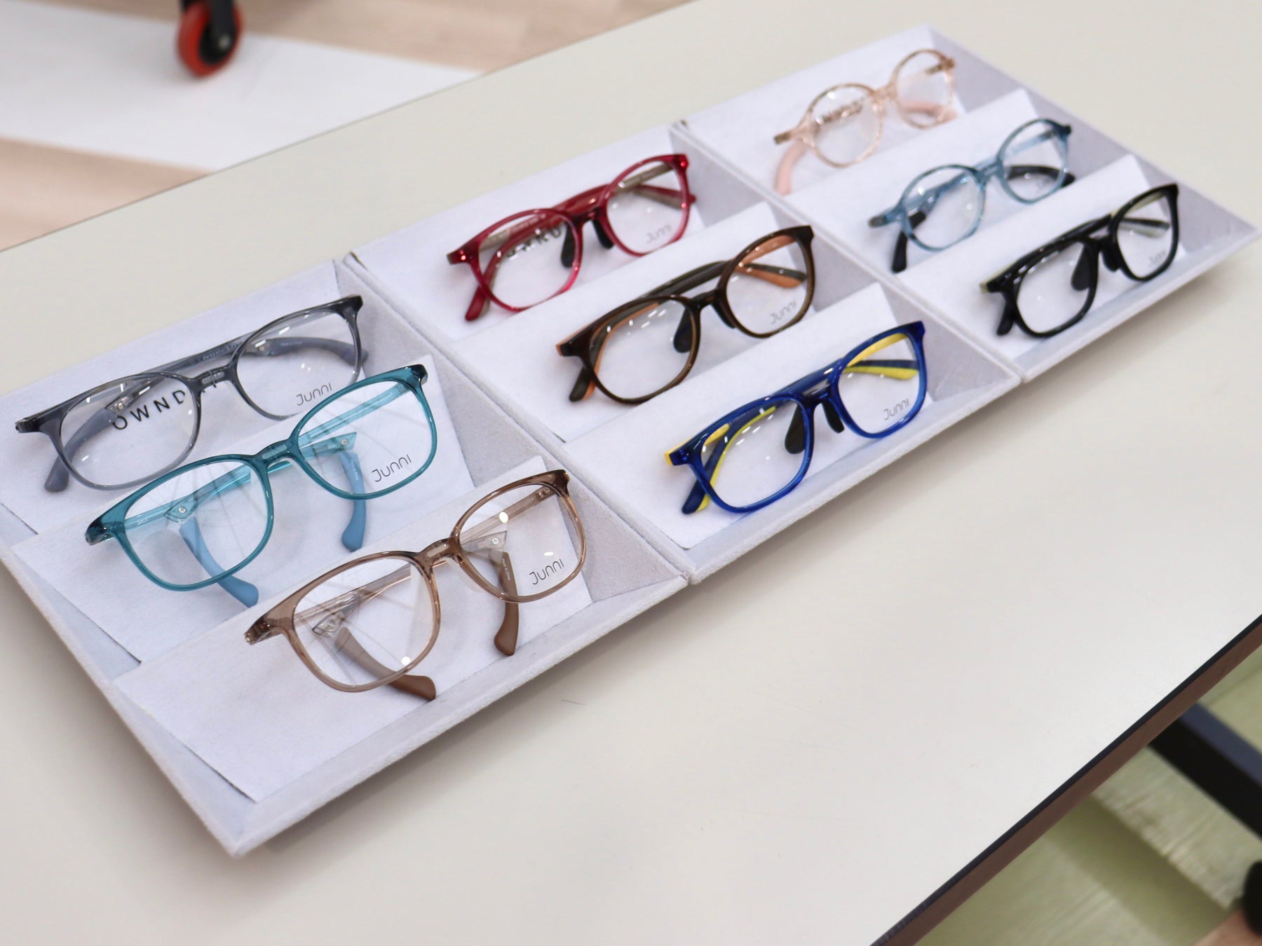 【OWNDAYS | オンデーズ】熊本県荒尾市の小学生を対象にメガネを無償提供のサブ画像4_樹脂製アレルギーフリーのフレーム_2